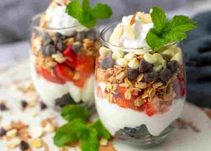 Greek Yogurt Berry Parfait