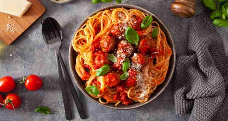 Spaghetti Squash with Marinara and Turkey Meatballs