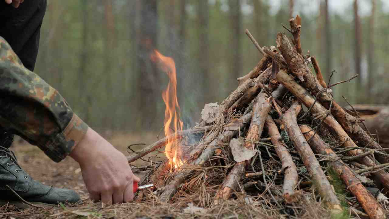 Fire Starting Methods Without Matches Top 5 Ingenious Ways!