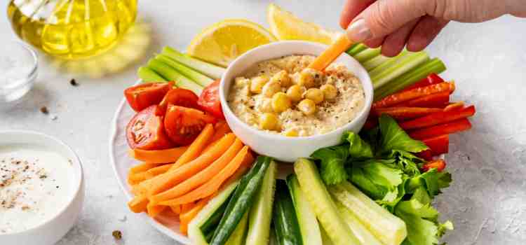 Hummus and Veggie Sticks